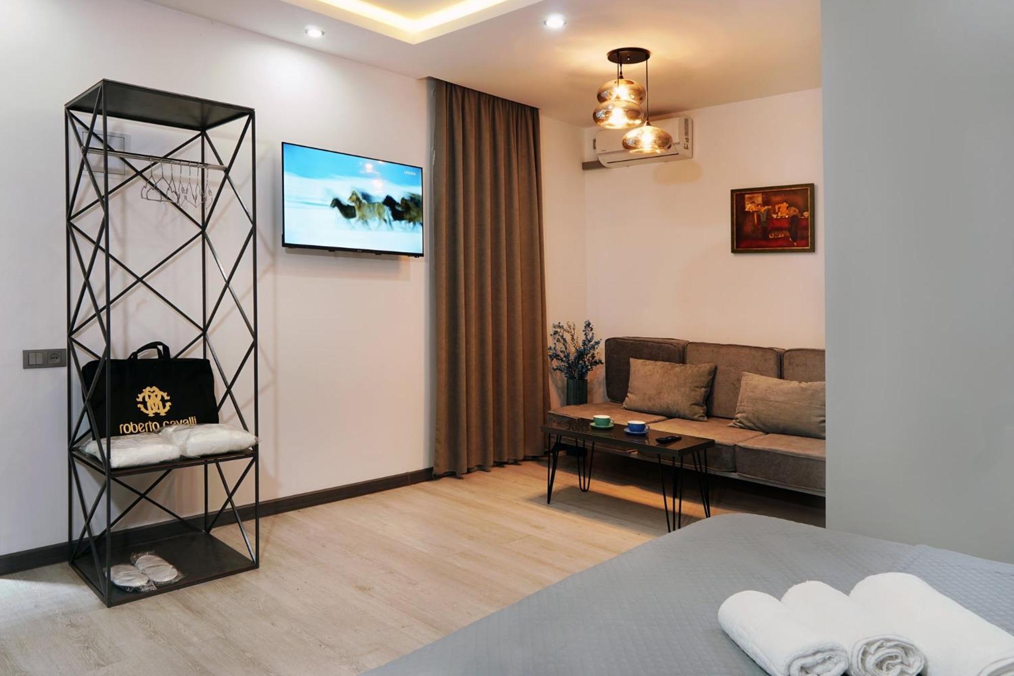 Hotel Varla Κουτάισι Εξωτερικό φωτογραφία
